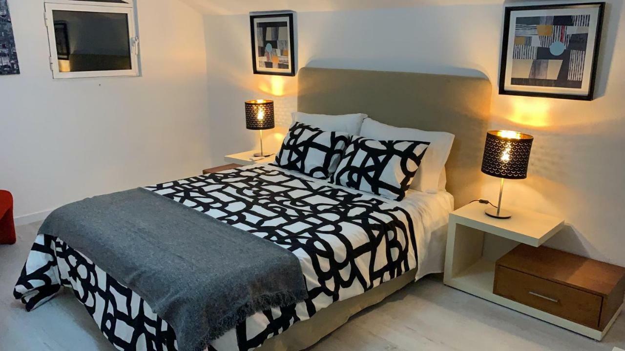 House Blz Villa Charneca  Eksteriør billede